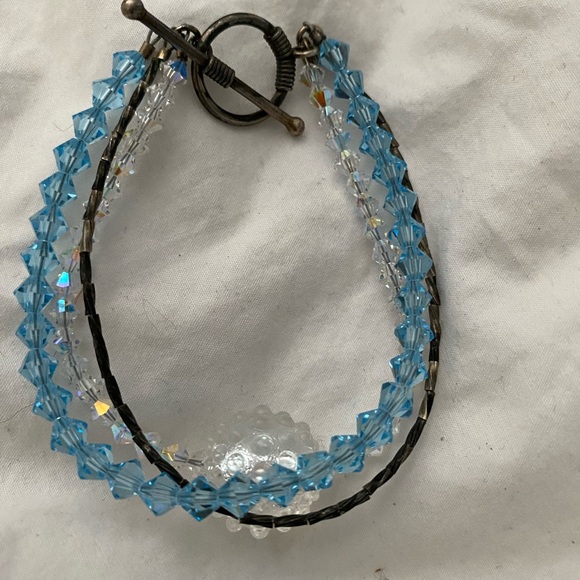 Hand blown glass snowball with blue crystals and silver strand bracelet - Picture 2 of 2